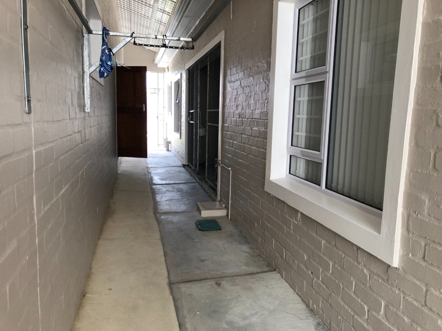 3 Bedroom Property for Sale in De Kelders Western Cape